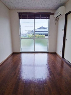 【洋室】 | メイゾン清水B棟