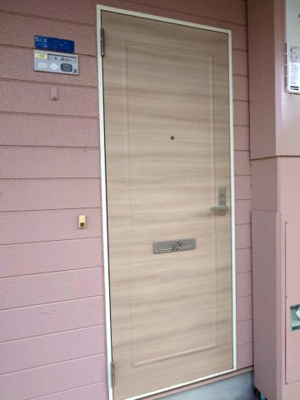 【玄関】 | メイゾン清水B棟