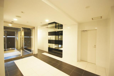 【ロビー】 | ＰＲＥＭＩＵＭ　ＣＵＢＥ　三田