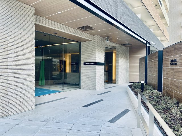 【エントランス】 | スプランディッド難波WESTII