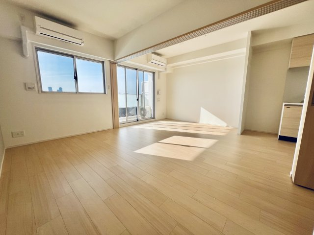 【居間・リビング】 | スプランディッド難波WESTII