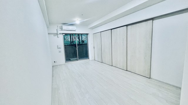 【寝室】 | スプランディッド難波WESTII
