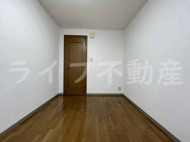 エクセルコートの洋室|広々とした洋室です