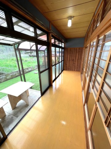 大津町杉水戸建て3DK＋広縁のその他|ゆとりのある約５畳の広縁です