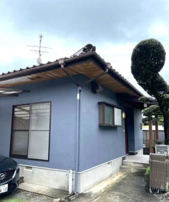 【外観】 | 大津町杉水戸建て3DK＋広縁 | 外壁塗装が令和６年４月に実施されてきれいな外観です