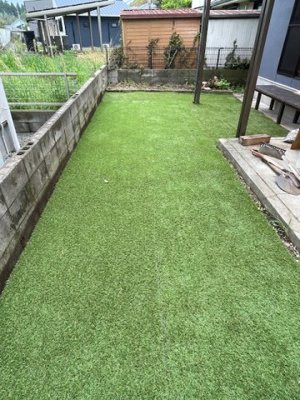 【庭】 | 大津町杉水戸建て3DK＋広縁 | たまにはお庭で休日を過ごしてみるのもよいかもしれません（人工芝敷き込み施工令和６年４月済みです）