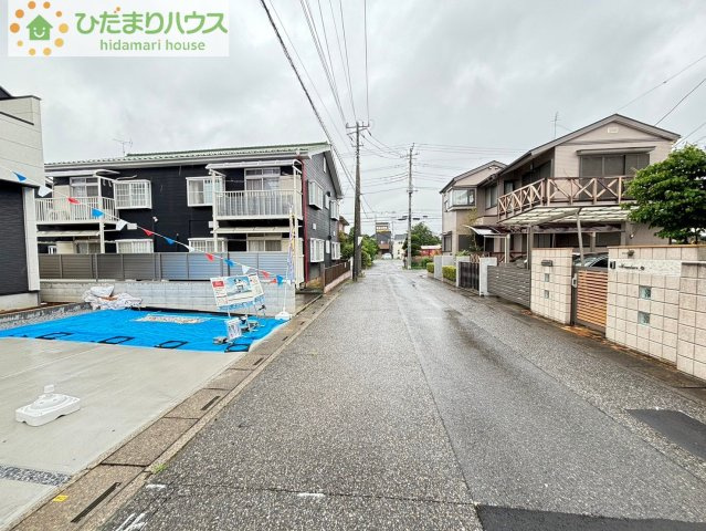 蓮田市馬込　8期　新築一戸建て　ケイアイスタイル　01の前面道路含む現地写真|前面道路6ｍ！
お車の駐車もしやすいです♪