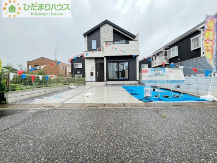 蓮田市馬込　8期　新築一戸建て　ケイアイスタイル　01の駐車場|並列2台分の駐車スペースあり！
お車でのお出かけも楽しめます♪