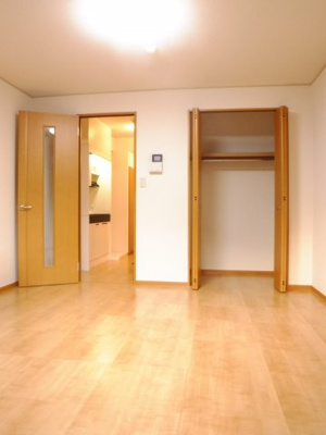 【居間・リビング】 | カーサ・デラ・フェリシタ | ※別部屋の写真となります。