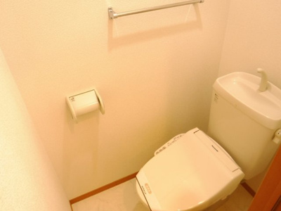 【トイレ】 | カーサ・デラ・フェリシタ | ※別部屋の写真となります。