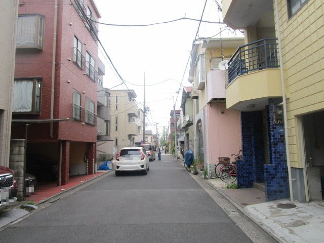 足立区千住緑町２丁目の倉庫の周辺