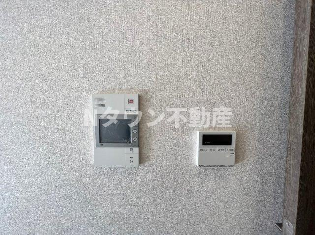 【セキュリティ】 | プレサンス新栄ユリシス | モニター付きインターフォンです。
