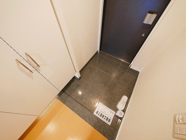 アークレジデンス奈良の玄関