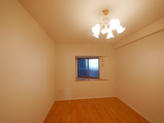 アークレジデンス奈良の洋室