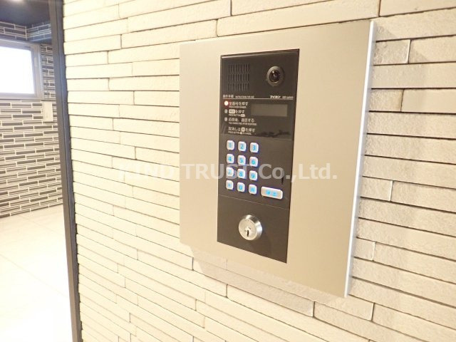 R SQUARE 東天満のセキュリティ|モニター付きインターホンです