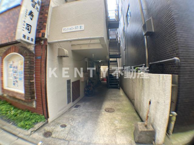 【エントランス】 | マンション美和 | 建物の内部です