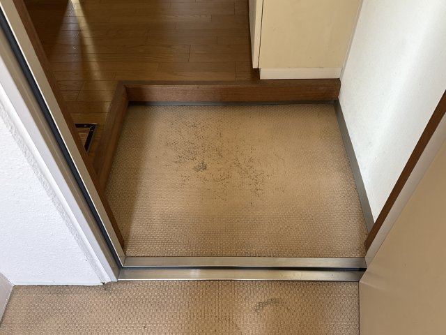 アビックス英賀保駅前の玄関