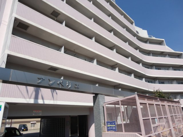 アンペリエの外観