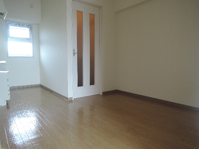 ファーストイン広畑の居間・リビング