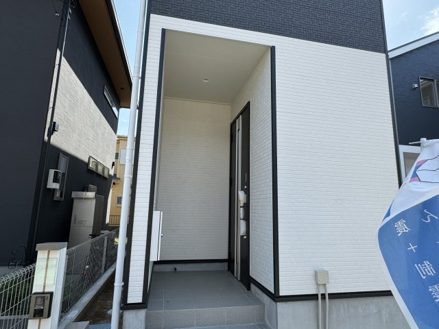 我孫子市青山台４丁目新築【我孫子第三小学校：10分】のエントランス|エントランス・玄関ポーチ