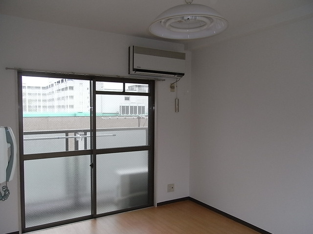 シャルム大石の居間・リビング