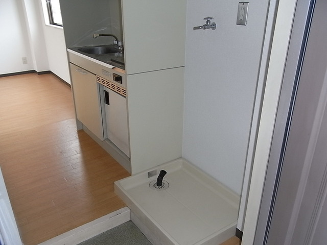 シャルム大石の洗面所|室内洗濯パン