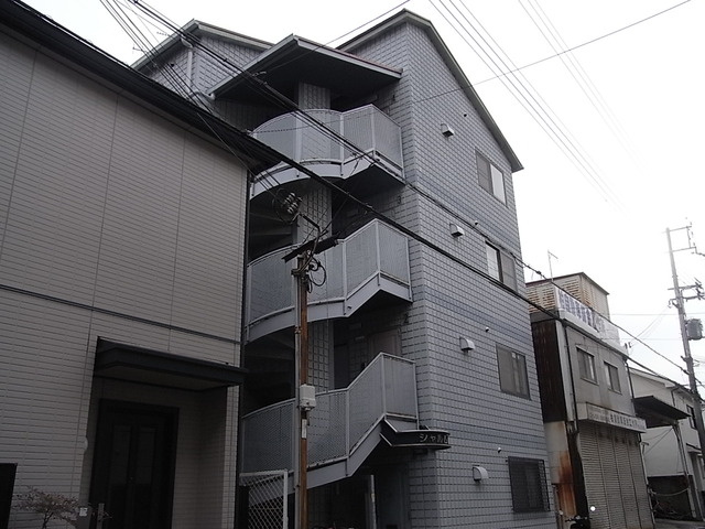 シャルム大石の外観