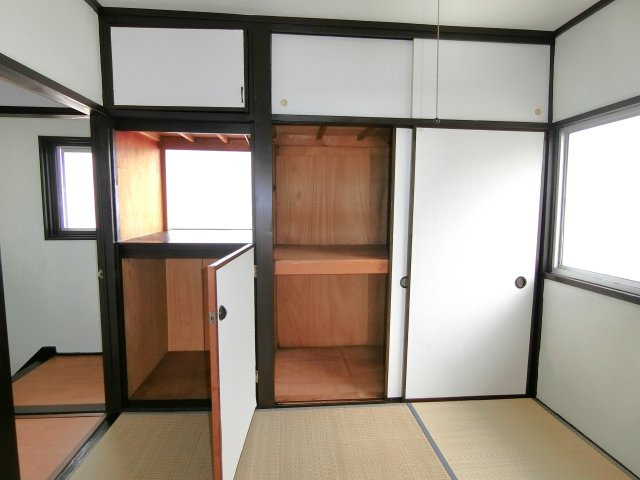 名執貸家の収納