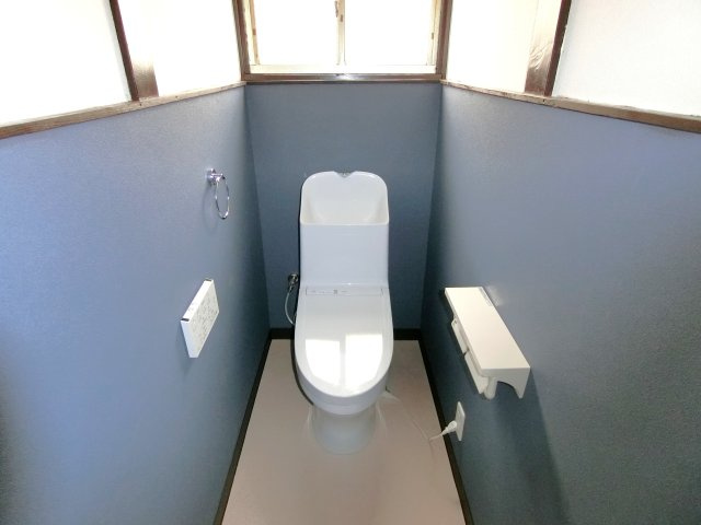 名執貸家のトイレ
