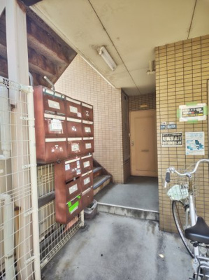 【ロビー】 | まるきハイツ東大利 | 建物の内部です