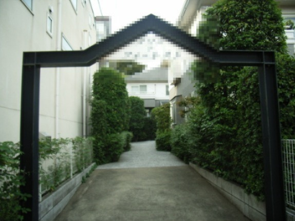 メゾンドフォーレストのエントランス