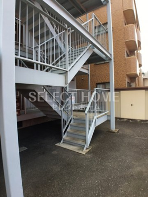 【エントランス】 | ハイツMO | 清潔なエントランスです