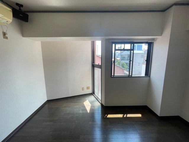 メゾン千種の洋室|メゾン千種