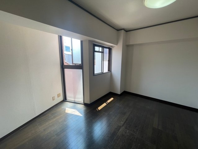 メゾン千種の寝室|メゾン千種