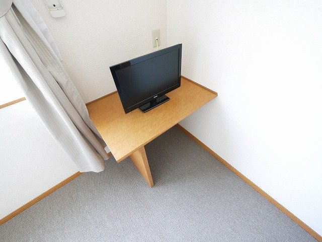 レオパレスナップロイヤルの設備|テレビ