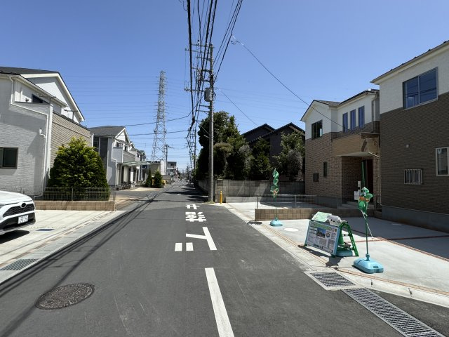 松戸市新松戸南３丁目新築戸建【新松戸南小学校：9分】の周辺|北側前面道路
