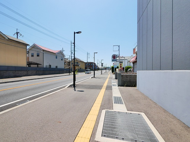 木津川原田　貸店舗の駐車場