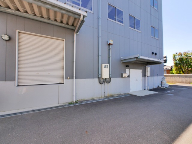 木津川原田　貸店舗の駐車場