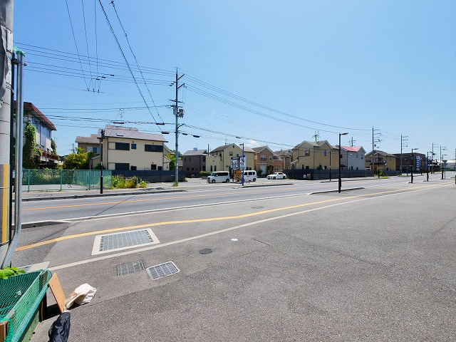 木津川原田　貸店舗の駐車場