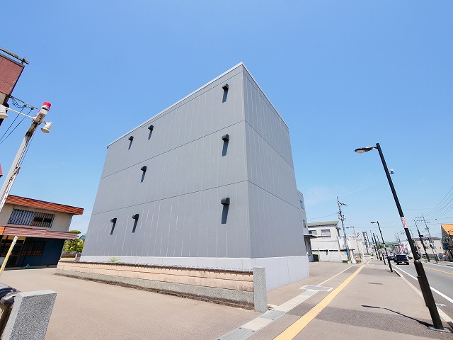 木津川原田　貸店舗の外観