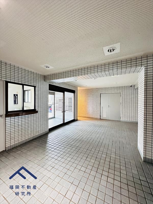 スカイハイツ今宿のエントランス