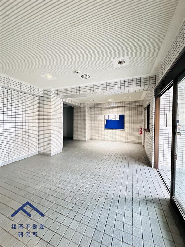 スカイハイツ今宿のエントランス