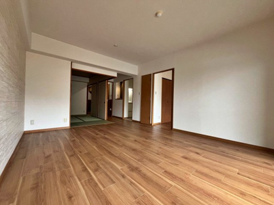 【居間・リビング】 | ろうきん鈴蘭台東コーポ