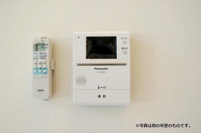 【セキュリティ】 | コンフォルテ和白丘 | 別号室の写真になります。現況優先。