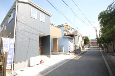 【前面道路含む現地写真】 | 三郷市彦成2丁目 | 前面道路含む現地写真です