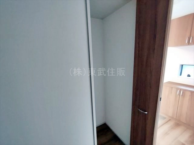 【内装】 | 川越市的場 | １階廊下収納