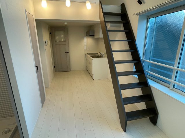 Florence東府中（フローレンス東府中）の居間・リビング