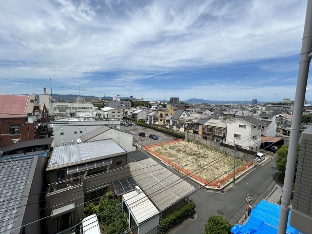 ◆５階南西角住戸◆室内全面リフォーム済みの美室◆京阪本線・宇治線「中書島」駅徒歩６分◆ペルル伏見桃山の展望|バルコニーからの眺望