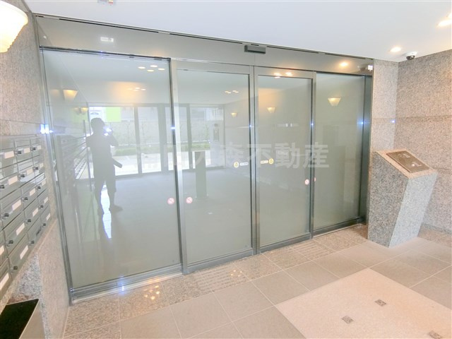 ルーブル蒲田南参番館のエントランス