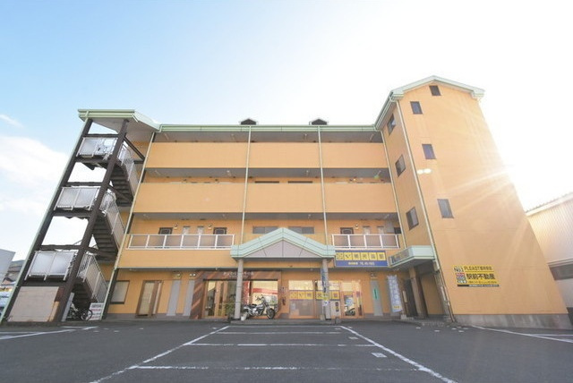 PLEAST御井駅前